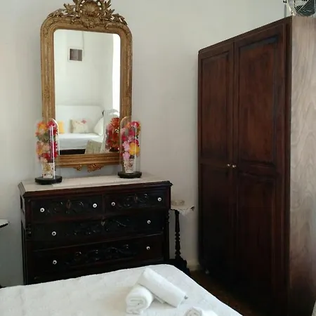 Marthas Traditional House *