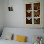 Marthas Traditional House *