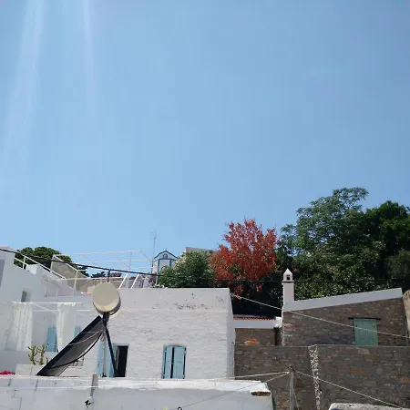 Marthas Traditional House * Symi