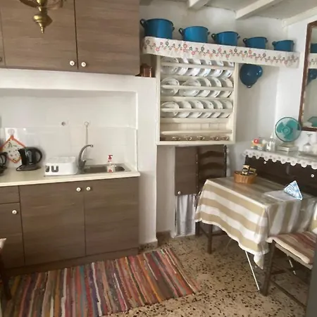 Marthas Traditional House * Symi