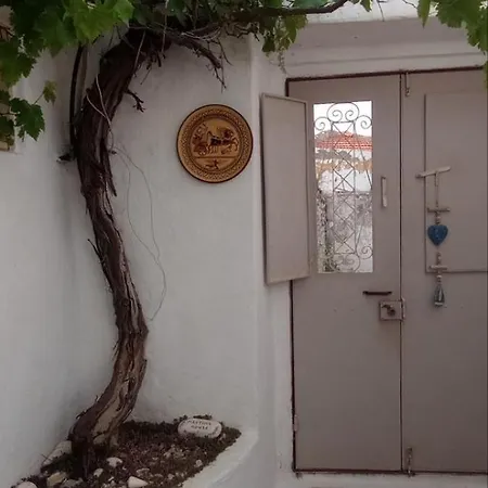 Marthas Traditional House Σπίτι διακοπών Σύμη