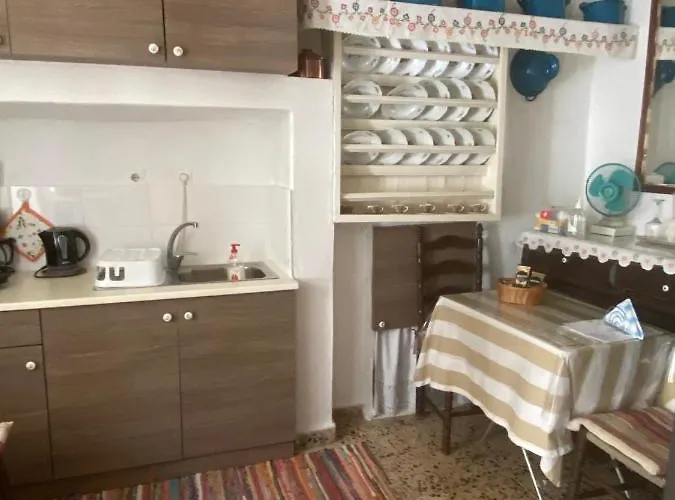 Marthas Traditional House * Symi