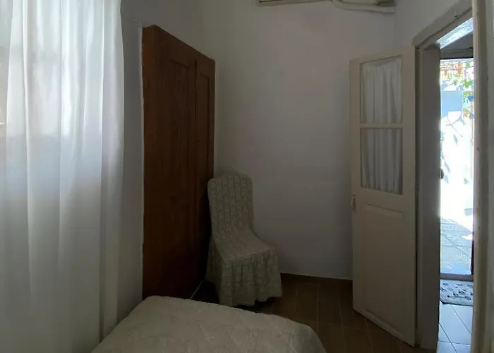 Marthas Traditional House