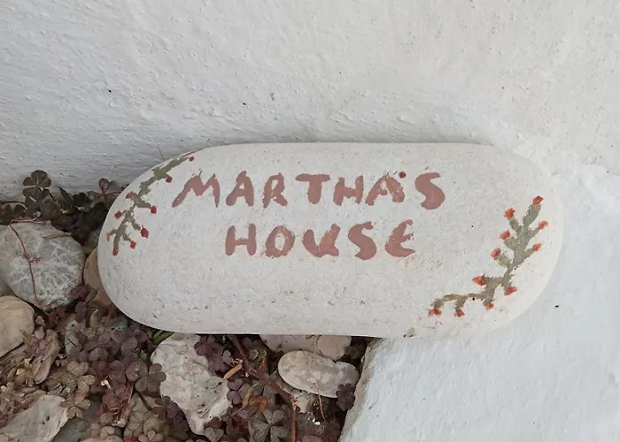 Marthas Traditional House 度假居